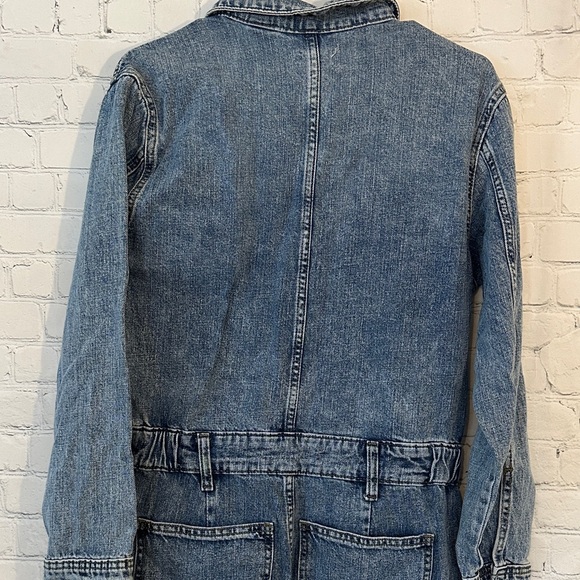 Universal Thread Baggy Denim Jumpsuit NWT - Picture 12 of 15
